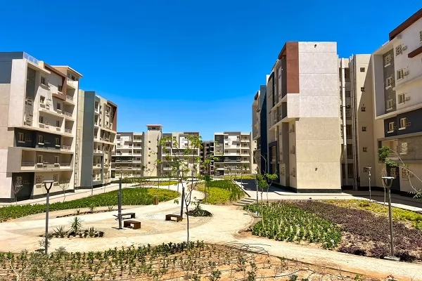 وزيرة الإسكان تتابع موقف تنفيذ المشروعات وملفات العمل بـ أكتوبر