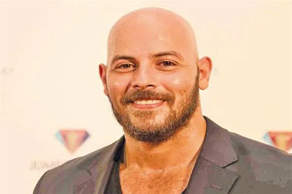 أحمد التهامي: أجريت جراحة دقيقة في العمود الفقري بسبب مشهد بدون دوبلير 