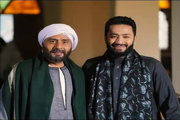 محمود عبد المغني مع حمادة هلال فى 
