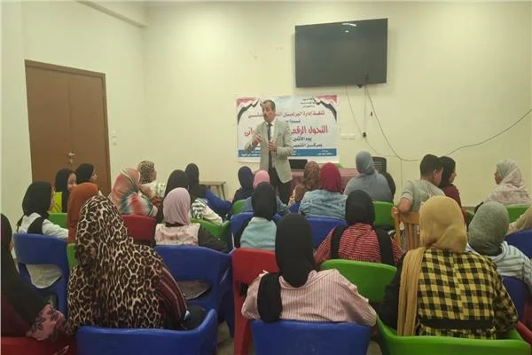 محافظ أسيوط: تمهيد وتسوية الطرق بقرى مركز الفتح بالتنسيق مع جهاز التعمير 