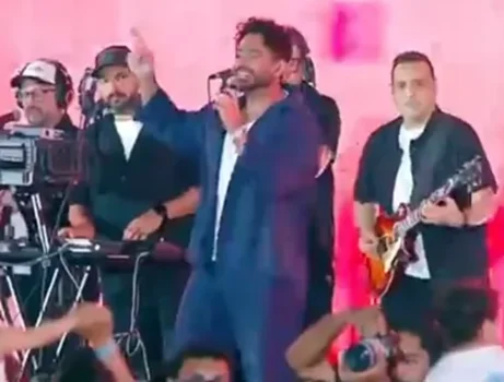 تامر حسني يشعل احتفالية منتخب مصر فى استا القاهرة بحضور الفريق