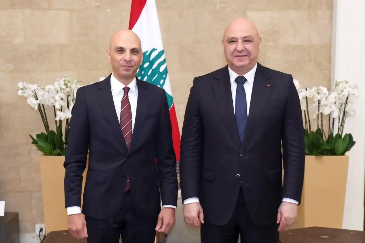  تميم خلاف يقدم أوراق اعتماده للرئيس اللبناني سفيرًا لمصر في بيروت 