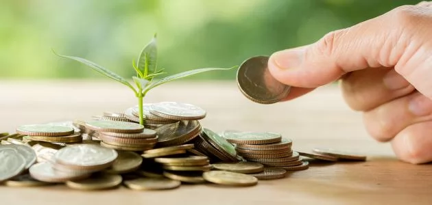 ما حكم إلزام الأب ابنه بالتصدق؟..المفتي يُجيب
