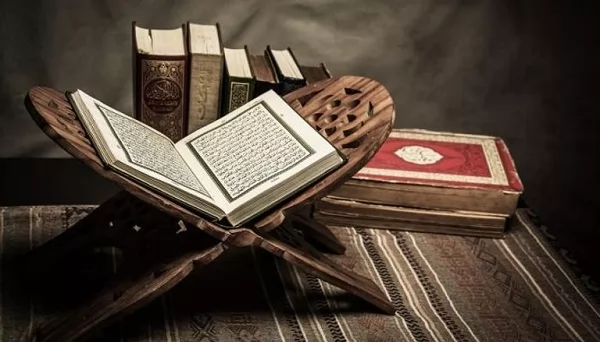 فضل قراءة القرآن في البيت.. وهل تقتصر البركة على سور بعينها؟