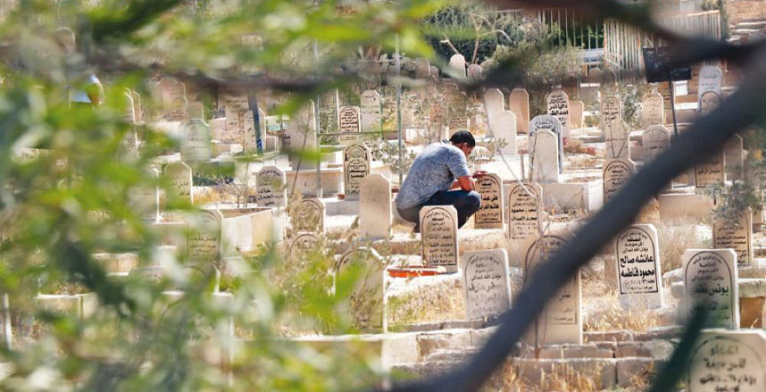 اعرف الصح عن حكم زيارة قبر الوالدين كل جمعة