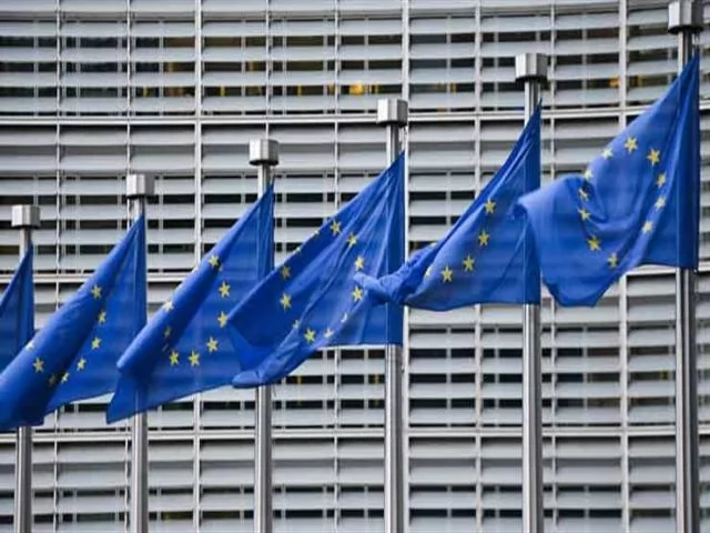 1.5 مليار يورو.. المفوضية الأوروبية تقرر تحويل القسط الثاني لدعم مصر