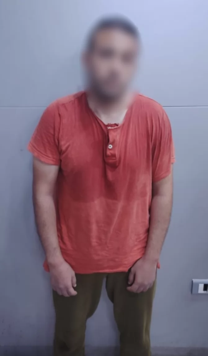 ضبط موظف تحرش بسيدة داخل  