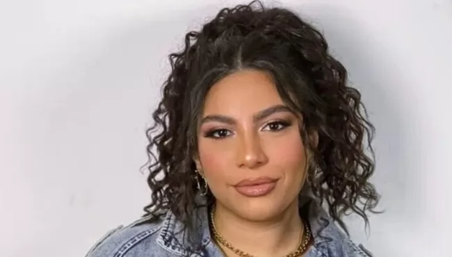 دنيا سامي تحتفل بعيد ميلادها
