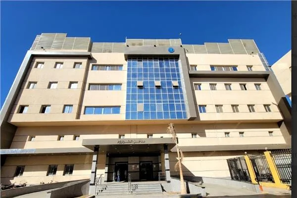 استئصال ورم ضخم بالوجه ممتد لقاع الجمجمة بمستشفى النيل التخصصي في أسوان  