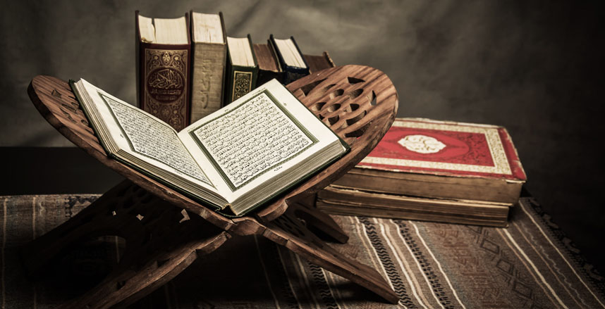  ما حكم تشغيل القرآن الكريم دون الإنصات له؟