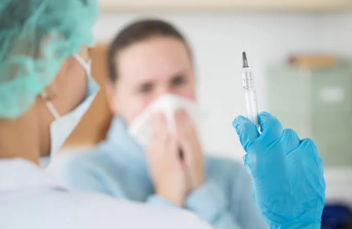 كبير أطباء القلب : لقاح الإنفلونزا يحمي من الموت المفاجئ