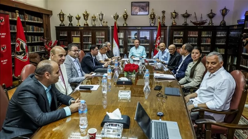 الأهلي يرد علي استفسارات رئيس لجنة التراخيص باتحاد الكرة