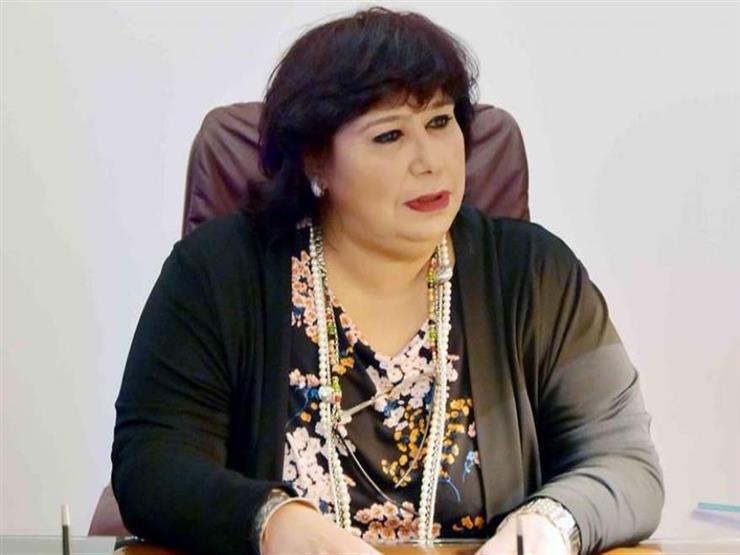 وزيرة الثقافة 
