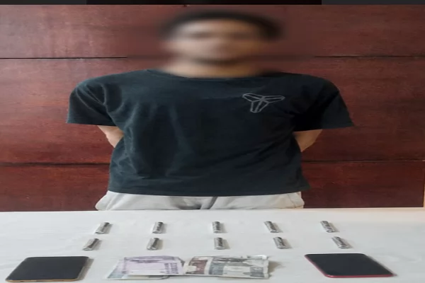  ضبط عاطل يدير صفحة للترويج للحشيش عبر الإنترنت بإمبابة