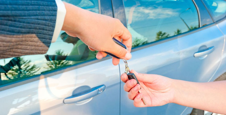 هل يجوز شراء سيارة بالتقسيط من البنك؟.. الإفتاء تُجيب