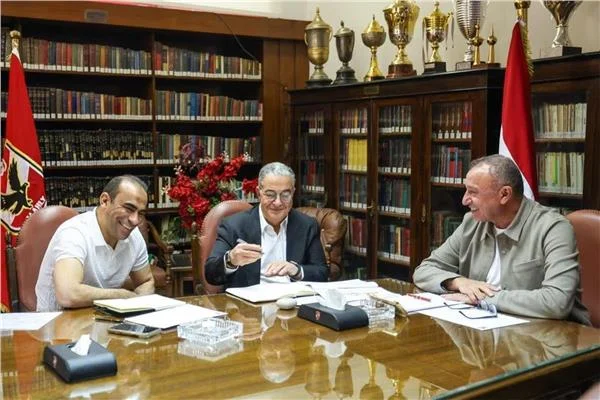 مجلس الأهلي يعتمد توصيات اللجنة القانونية 