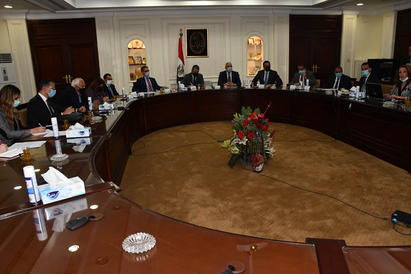 3 وزراء يبحثون مع سفير سويسرا تنفيذ 