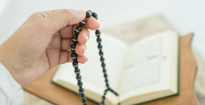 ردد هذا الذكر المضاعف.. ثوابه وأجره عظيم