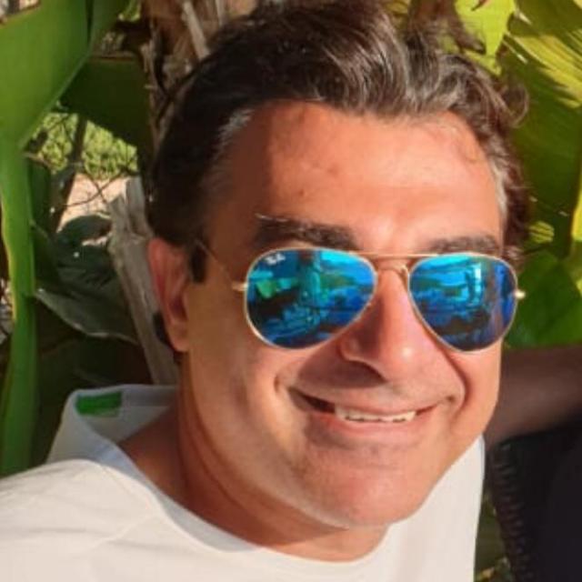 محمد منير: قانون التصالح فى مخالفات البناء فرصة ذهبية لا تعوض